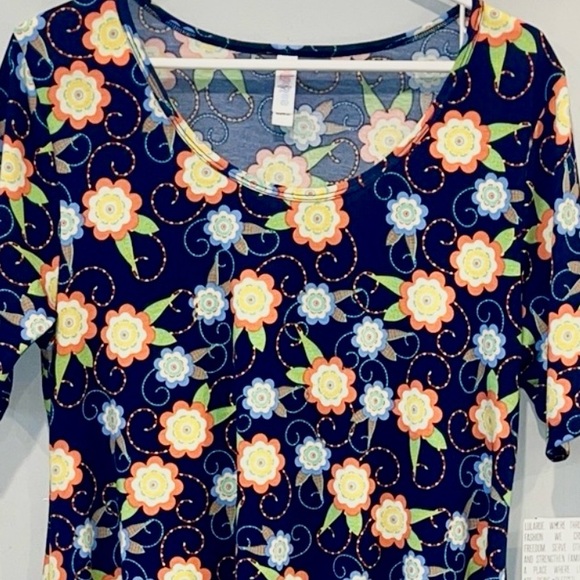 LuLaRoe Blue and Yellow Floral Short Sleeve Perfect T Top Women’s Size L NWT - Picture 3 of 11
